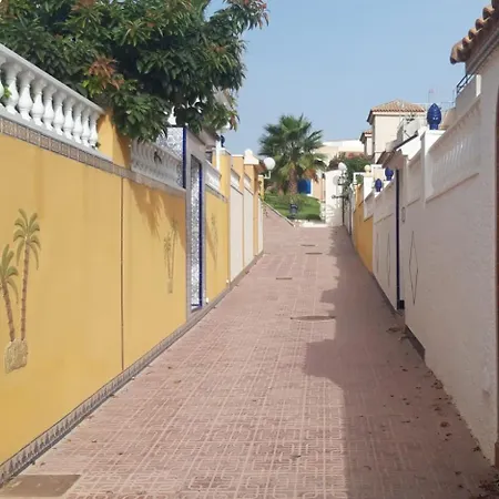 Con Patio Y Terraza Solarium