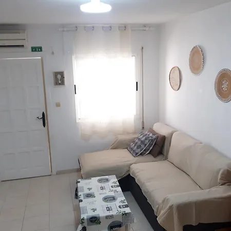 Con Patio Y Terraza Solarium בית נופש טורבייחה