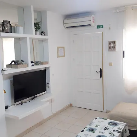 Con Patio Y Terraza Solarium * טורבייחה