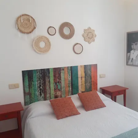 Con Patio Y Terraza Solarium בית נופש