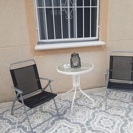 Con Patio Y Terraza Solarium * טורבייחה