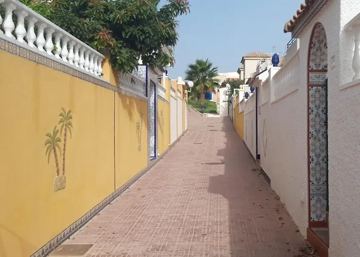Con Patio Y Terraza Solárium
