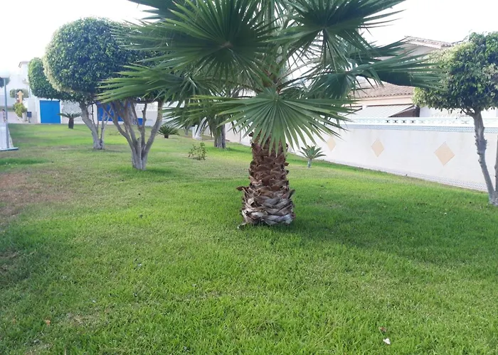 Сasa de vacaciones Con Patio Y Terraza Solárium *